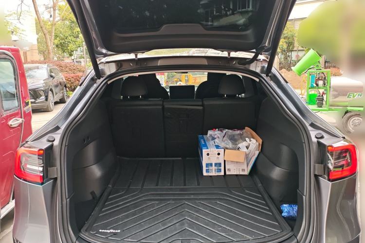 Used Tesla Model Y 2024 Rear-Wheel-Drive Version Trunk