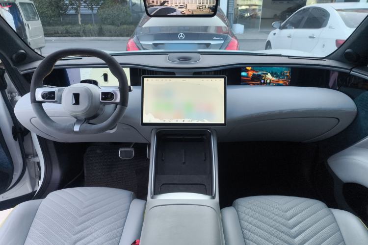 Used Avatr 11 2023 Long-Range Single-Motor Version 5 Seats
