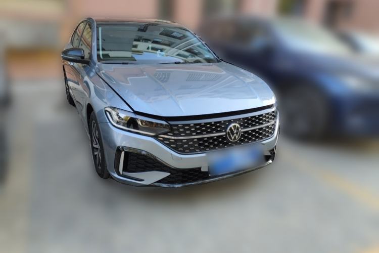 Used Volkswagen Lavida 2023 1.5L Automatic Starry Sky 5 Million Edition Front Right 45 Deg