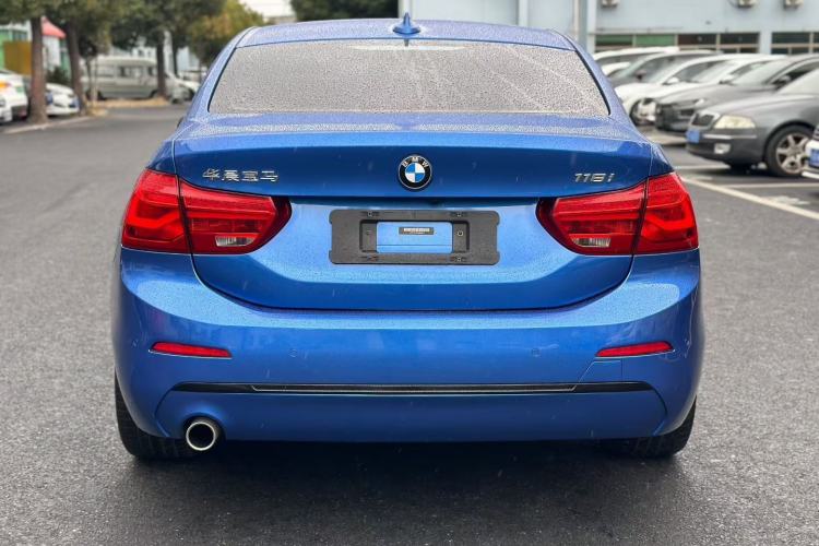 Used BMW 1 Series 2018 118i Design Package Edition Exterior 5