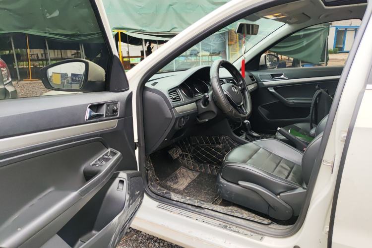 Used Volkswagen Lavida 2017 1.6L Automatic Comfort Edition Driver Seat