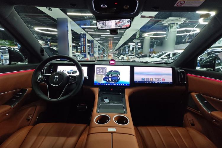 Used Hima AITO M8 2025 Extended-Range Ultra Version 53.4 kWh 6-Seater Edition Interior 2