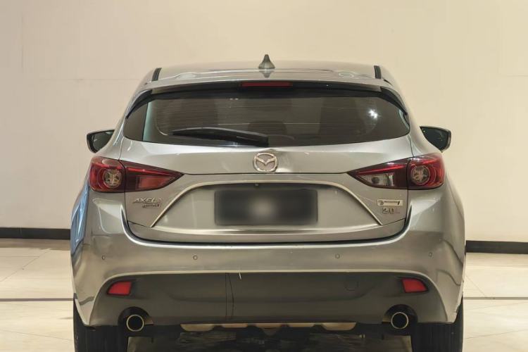 Used Mazda 3 Axela 2014 Hatchback 2.0L Automatic Flagship Model Exterior 4
