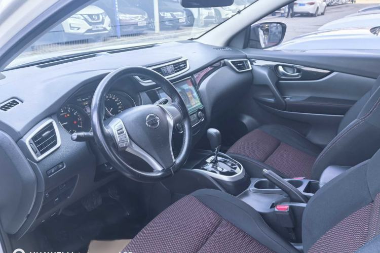 Used Nissan Qashqai 2016 2.0L CVT Elite Edition Interior 1