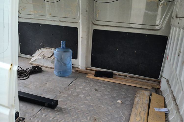 Used Dongfeng Yufeng EM26 2023 Standard Edition 41.472 kWh Henan Lithium Power Left Rear Seat