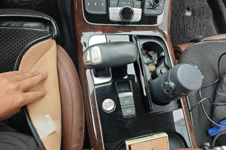 Used Audi A8 2016 A8L 45 TFSI quattro Comfort model Gear Lever