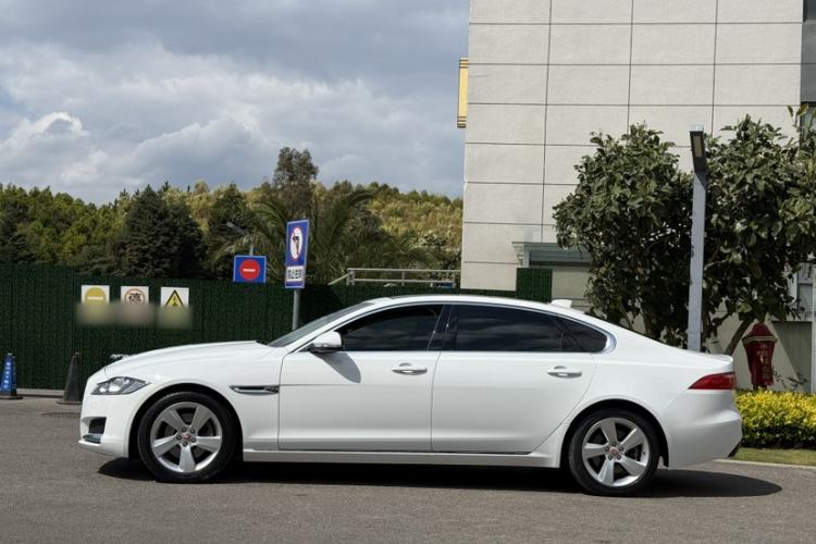 Used Jaguar XFL 2019 XFL 2.0T 200 PS Two-Wheel-Drive Elite Edition
