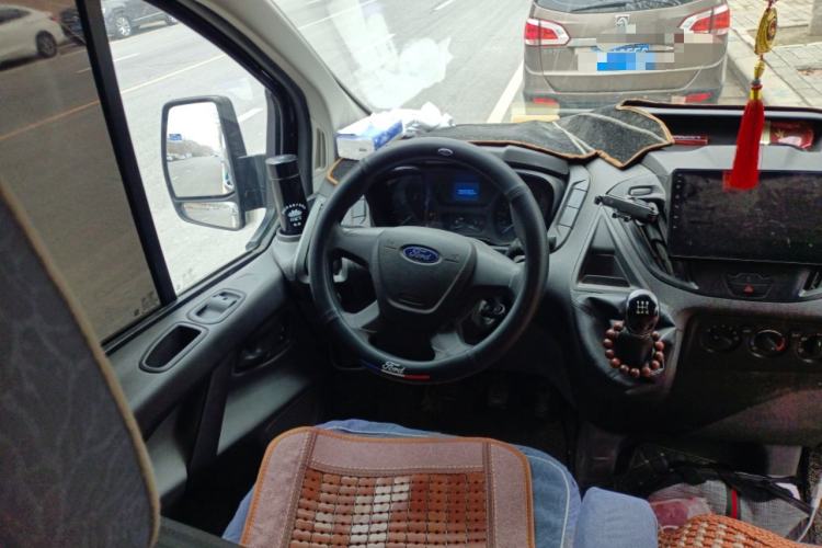 Used Ford Transit 2019 2.0T Diesel Multi-Purpose Commercial Vehicle Mid-Drive Mid-Roof 6-Seater China VI Standard
