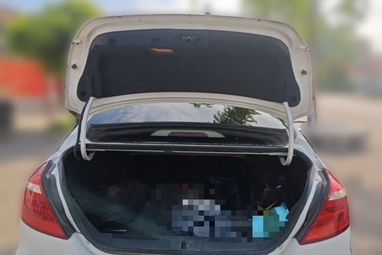 Used Geely Auto Emgrand 2017 Sedan Million Edition 1.5L Manual Luxury Model Trunk