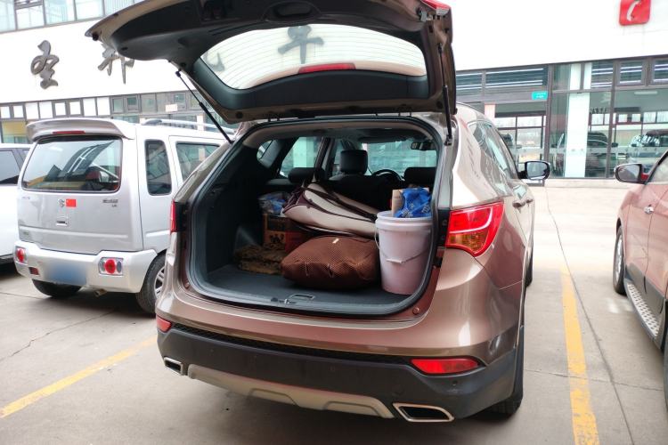 Used Hyundai Santa Fe 2015 2.4L Automatic Two-Wheel Drive Comfort Edition 5 Seats