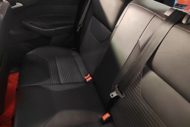 Used Ford Focus 2017 Hatchback 1.6L Automatic Fashion Edition Smart Drive Version
