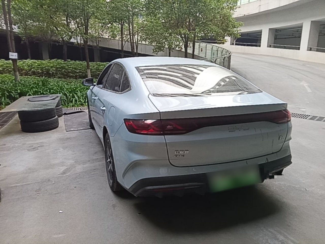 BYD Qin L 2024 DM-i 80KM Beyond Model — снимка 4