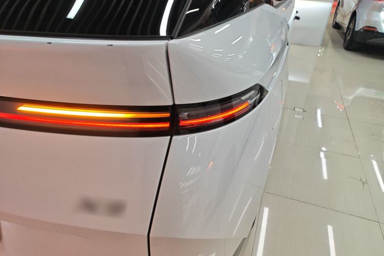 Used XPeng X9 2025 740 Ultra-Long Range Max