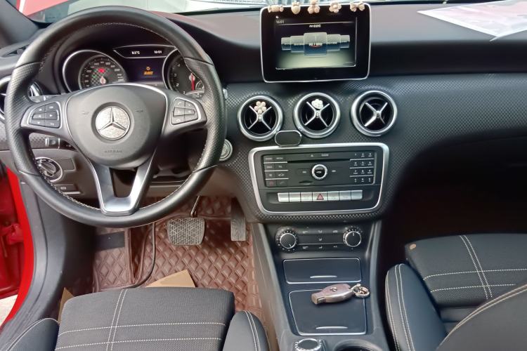 Used Mercedes-Benz A-Class 2016 A 200 Fashion Model

