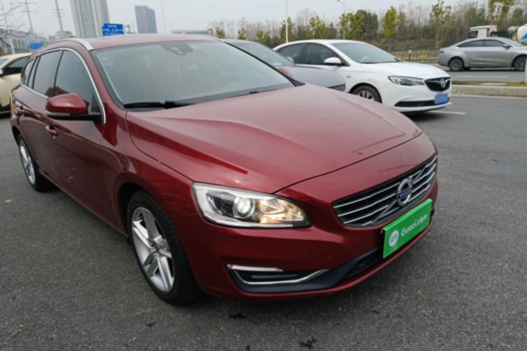 Used Volvo V60 2015 T5 Zhiya Edition
