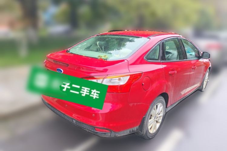 Used Ford Focus 2013 Sedan Classic 1.8L Automatic Fashion Edition