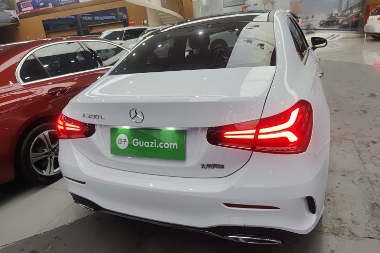 Used Mercedes-Benz A-Class 2022 Revised Version A 200 L Sport Sedan Fashionable Style