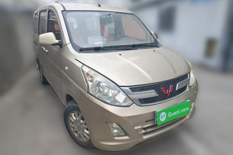Used Wuling Rongguang V 2018 1.5L Standard Version Front Right 45 Deg