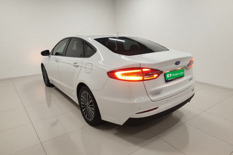 Used Ford Mondeo New Energy 2018 2.0 PHEV Smart-Controlled Fashion Edition China VI Standard Exterior 2