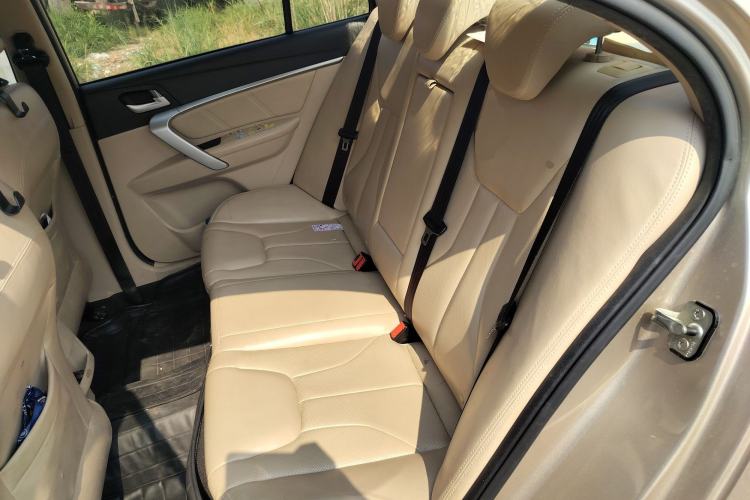 Used Geely Auto Emgrand 2017 Sedan Million Edition 1.5L CVT Luxury Model
