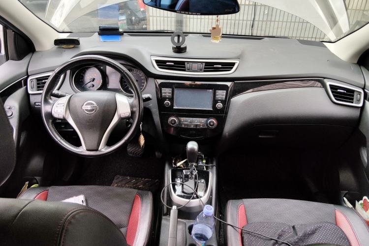 Used Nissan Qashqai 2017 2.0L CVT Smart Enjoyment Version China V Standard Center Console