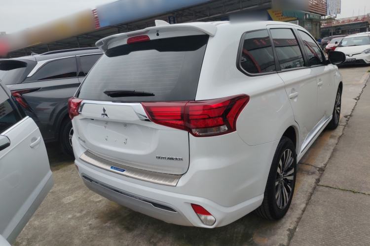 Used Mitsubishi Outlander 2021 Revised Version 2.0L Two-Wheel Drive Comfort Edition 5 Seats Rear Right 45 Deg