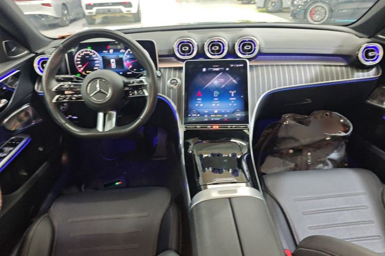Used Mercedes-Benz C-Class 2023 C 260 L Bright Night Sports Edition Center Console