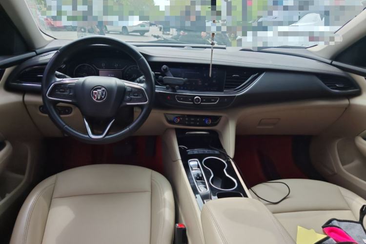 Used Buick Regal 2020 552T Elite Edition Center Console