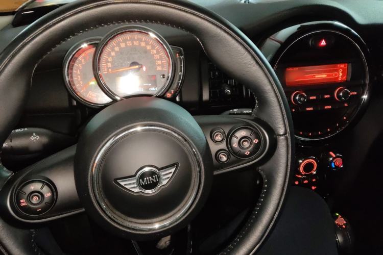 Used MINI MINI 2016 1.2T ONE Pioneer Edition Five-Door Version
