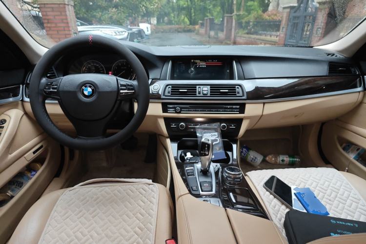 Used BMW 5 Series 2013 530Li Leading Model Center Console