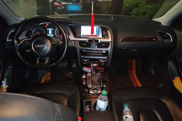 Used Audi A4L 2013 35 TFSI Automatic Technology Edition Center Console