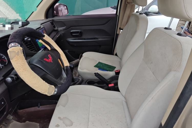 Used Wuling Hongguang V 2022 1.5L Jingqu Edition Electric-Assist LAR