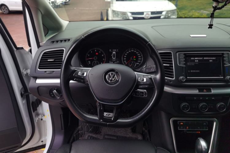 Used Volkswagen Sharan 2016 380TSI Comfort Edition 7-Seater
