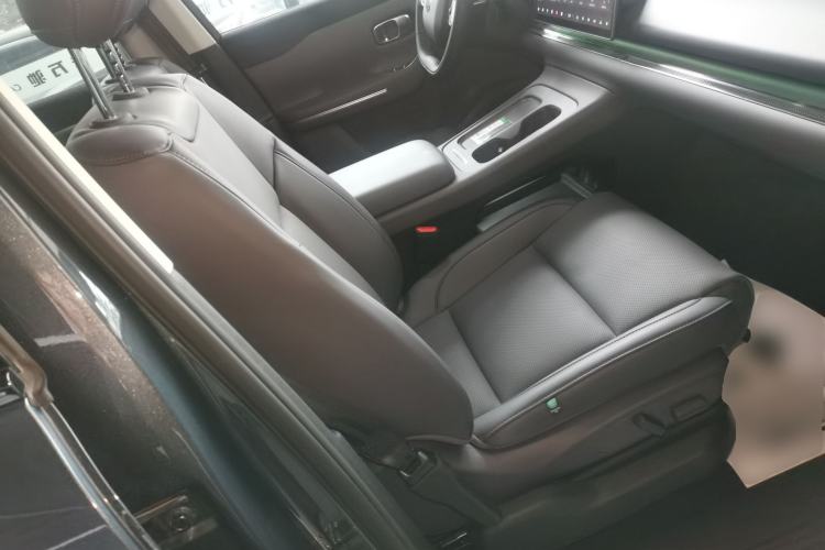 Used Leapmotor C16 2024 Range-Extended 200 Luxury Edition Right Front Seat