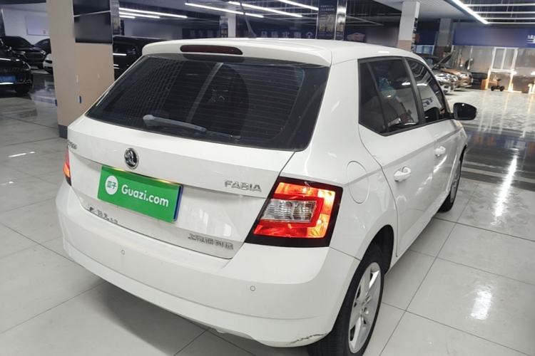 Used Skoda Fabia 2017 1.4L Automatic Car Enjoy Edition