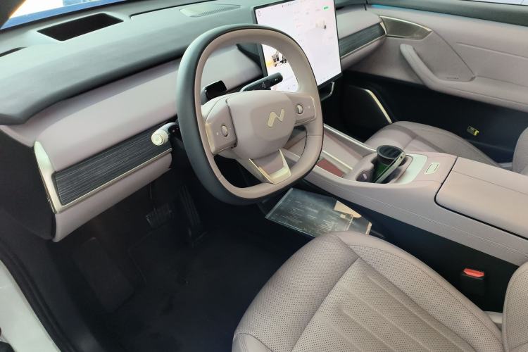 Used ONVO L60 2024 60 kWh Rear-Drive Version Driver Seat