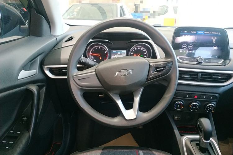 Used Chevrolet Trax 2019 Redline 325T Automatic Fun Edition China VI Standard
