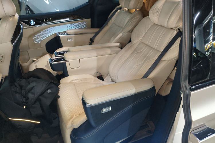 Used Zeekr 009 2022 WE Edition