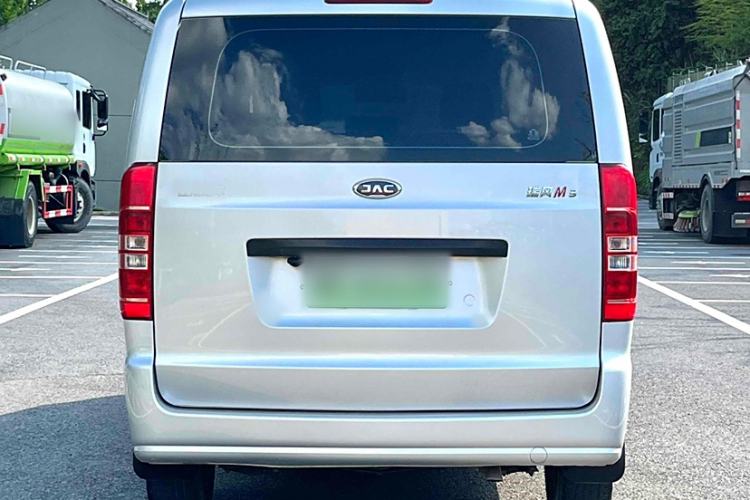 Used JAC Refine M3 2023 1.8L 5-Seater Classic Edition