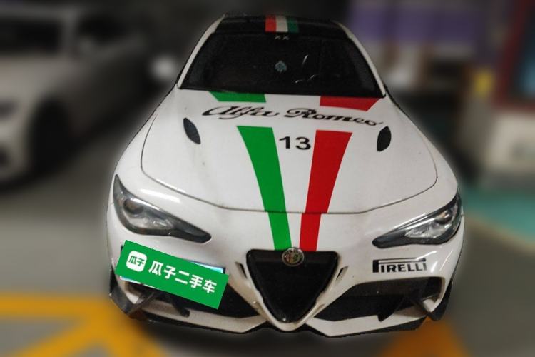 Used Alfa Romeo Giulia 2017 2.0T 280HP Luxury Edition
