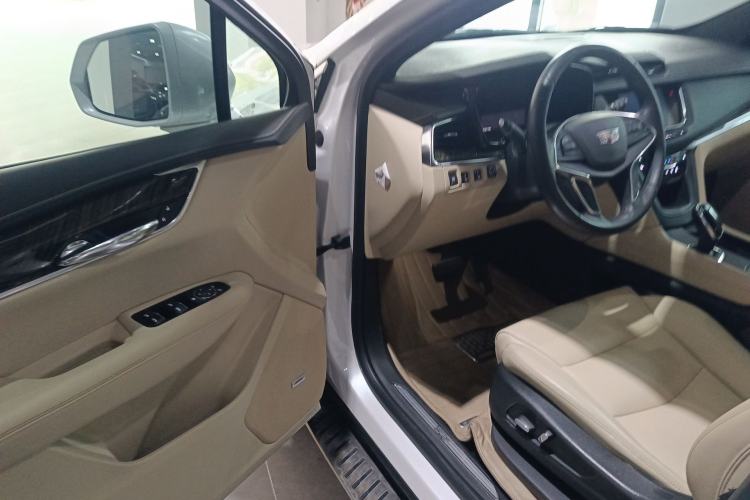 Used Cadillac XT5 2016 28T Four-Wheel Drive Tech Version Driver Seat