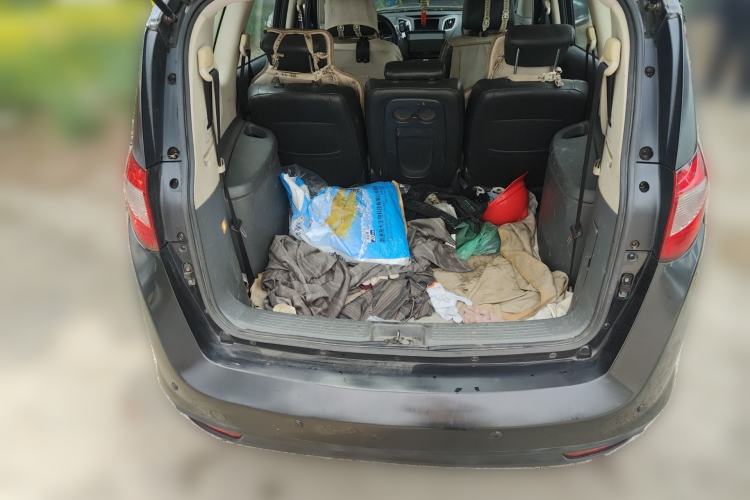 Used JAC Group Refine M2 2013 1.8L Manual Luxury 7-Seater Trunk