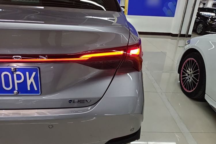 Used Toyota Avalon 2024 Dual-Motor 2.0L Luxury Edition
