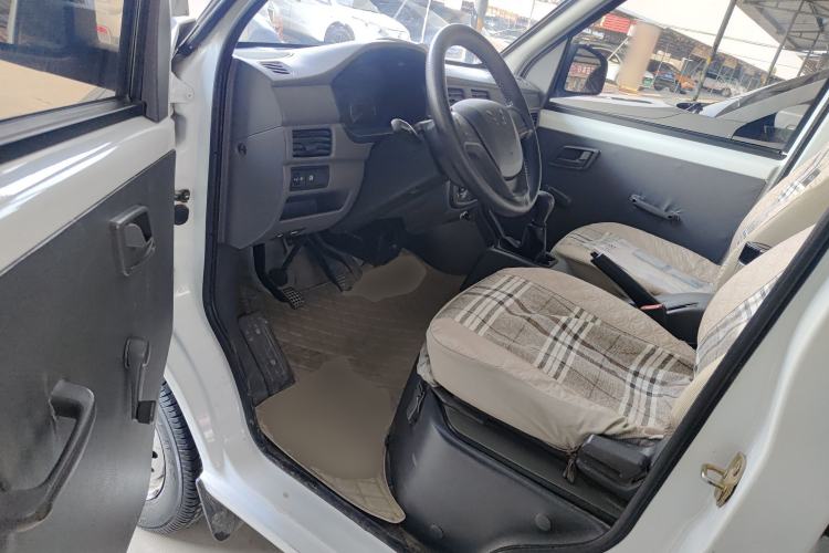 Used Wuling Zhiguang 2015 1.2L S Practical Model LSI Driver Seat