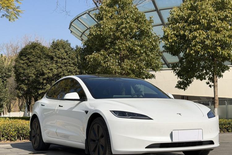 Used Tesla Model 3 2025 Rear-Wheel-Drive Version