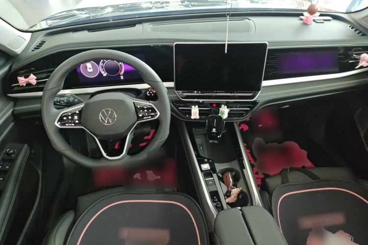 Used Volkswagen Passat 2025 Pro 380TSI Dragon Glory Edition Center Console