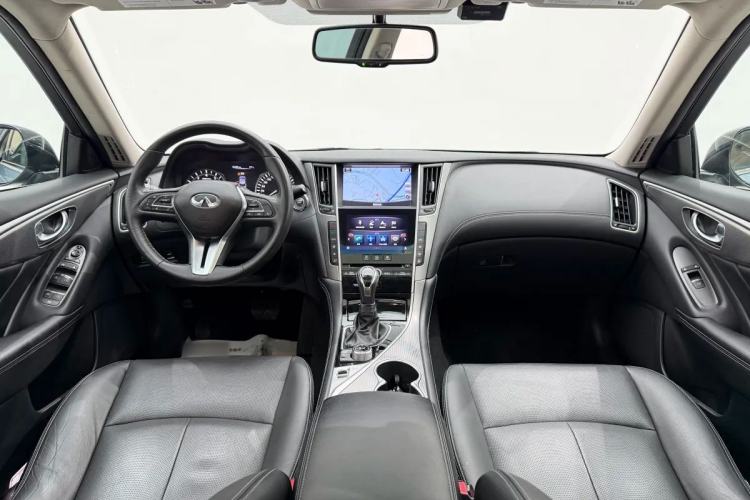 Used Infiniti Q50L 2018 2.0T Enjoyment Version China V Standard
