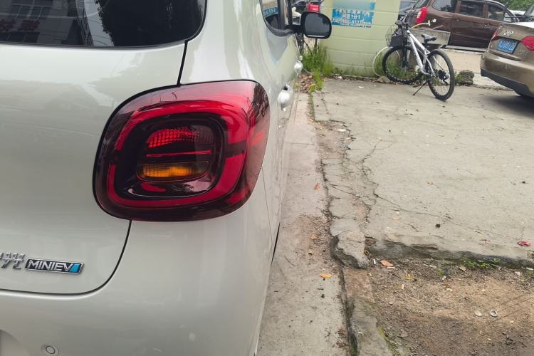 Used Wuling Hongguang MINIEV 2025 Four-Door Version Advanced Edition