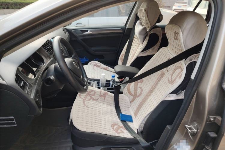 Used Volkswagen Golf 2016 1.6L Automatic Fashion Model Left Front Seat