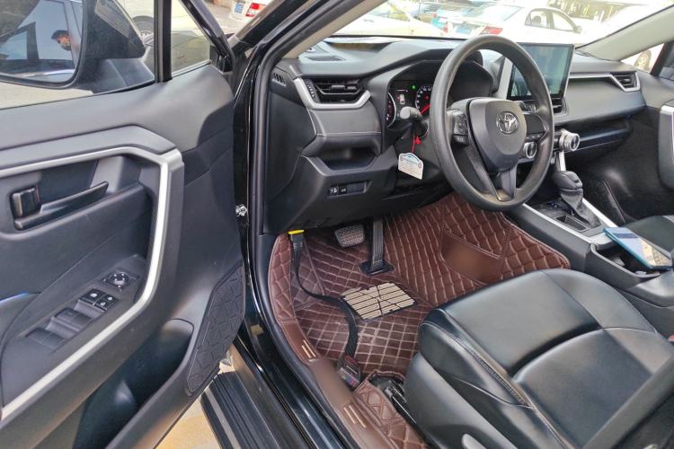 Used Toyota Wildlander 2022 2.0L CVT Two-Wheel Drive Leading Edition